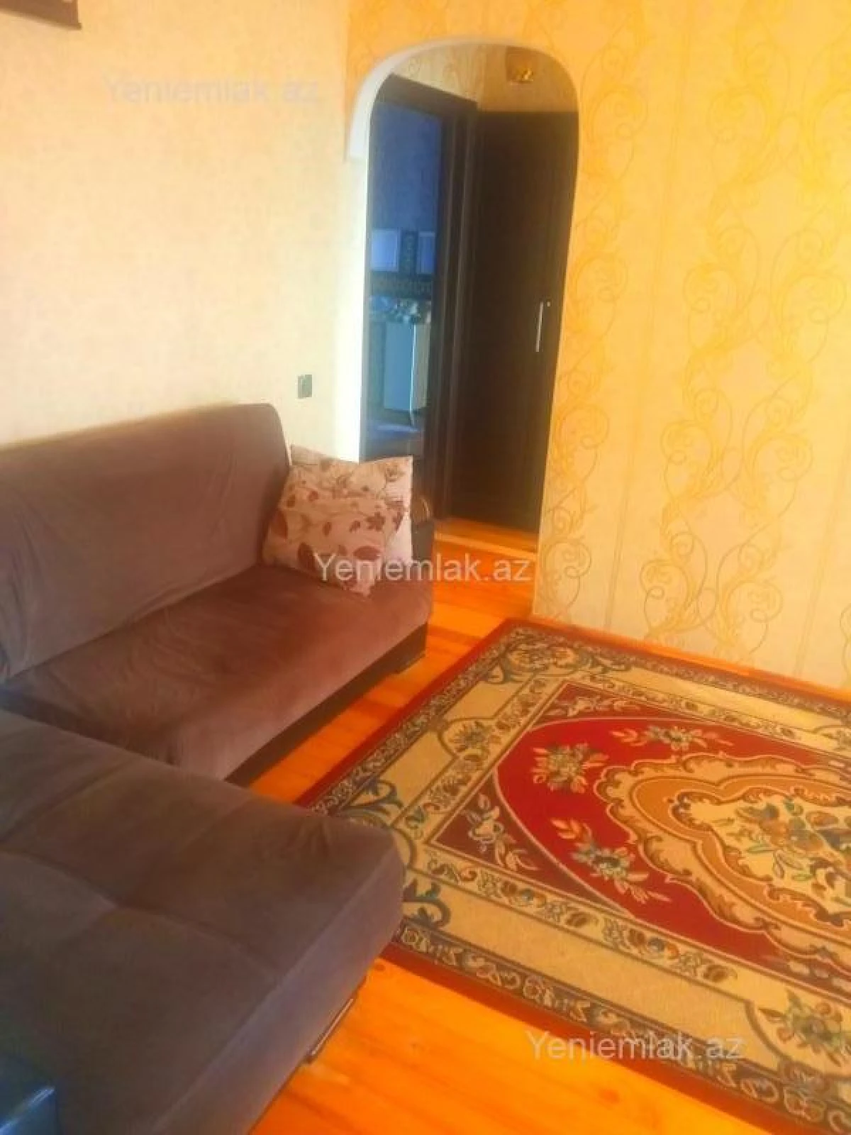 Satılır 3 otaqlı köhnə tikili 64 m²
