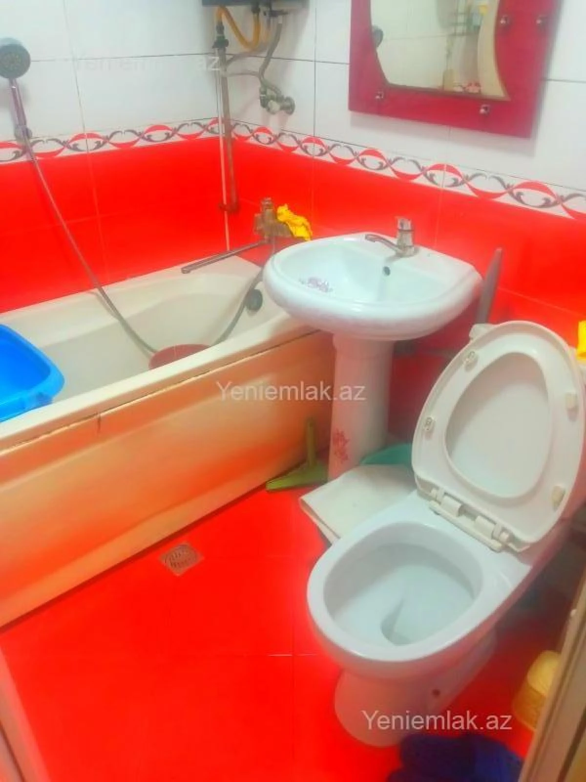 Satılır 3 otaqlı köhnə tikili 64 m²