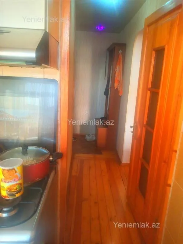 Satılır 3 otaqlı köhnə tikili 64 m²