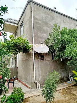 Satılır 5 otaqlı həyət evi 160 m²