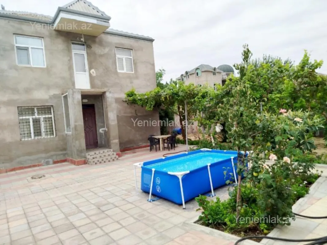 Satılır 5 otaqlı həyət evi 160 m²