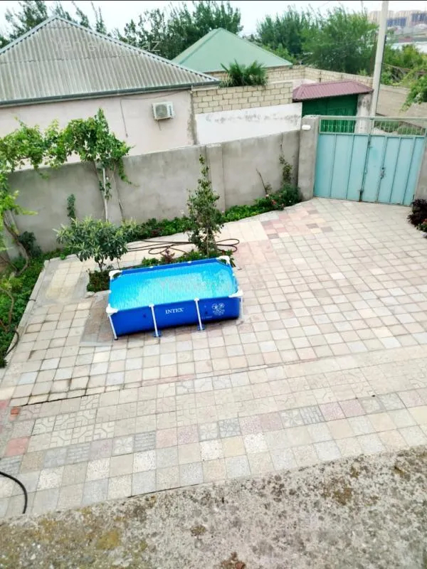 Satılır 5 otaqlı həyət evi 160 m²