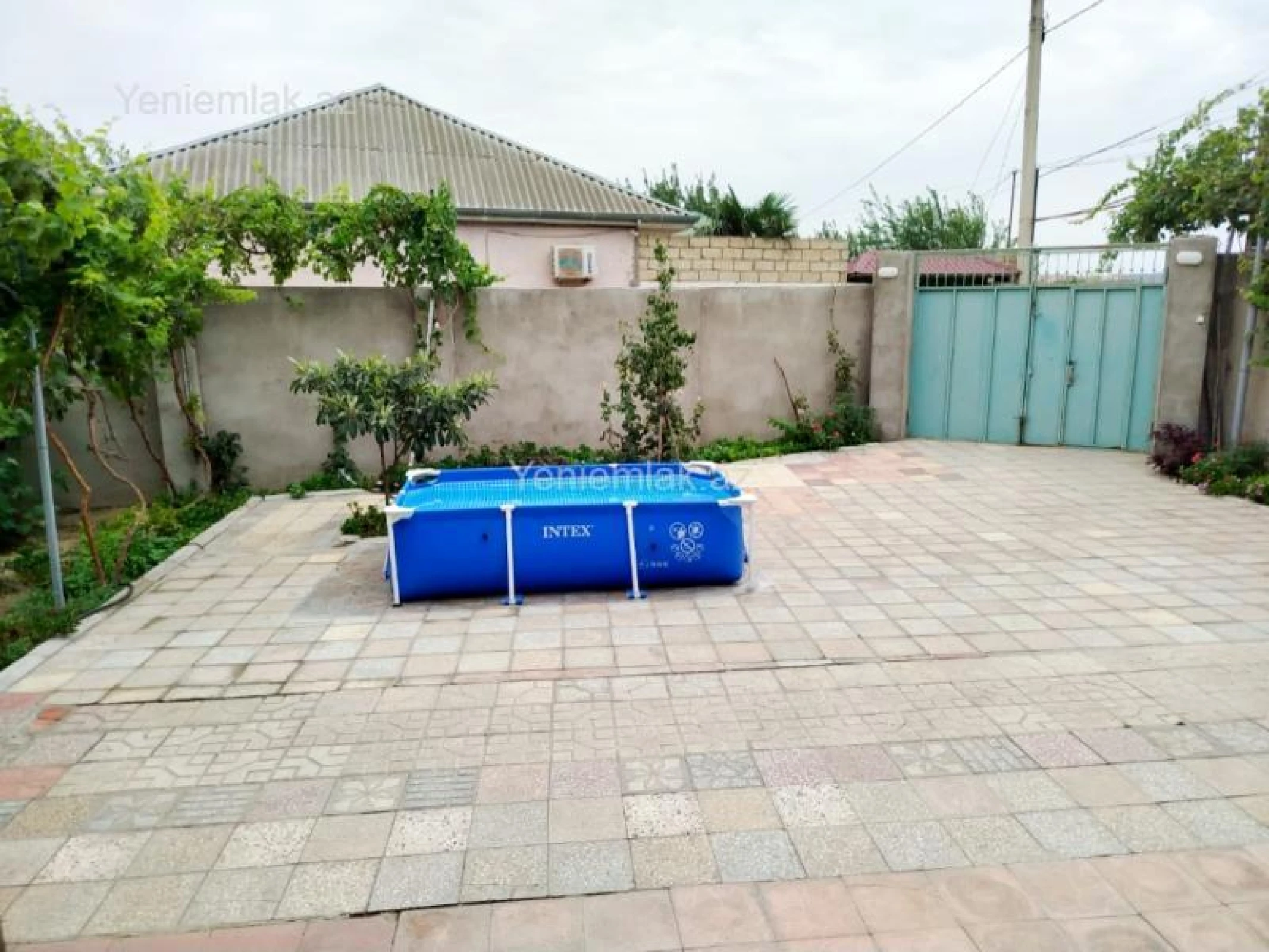 Satılır 5 otaqlı həyət evi 160 m²