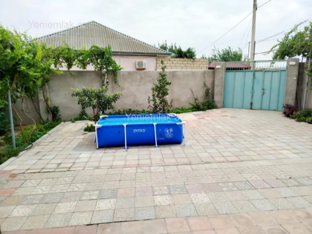 Satılır 5 otaqlı həyət evi 160 m²
