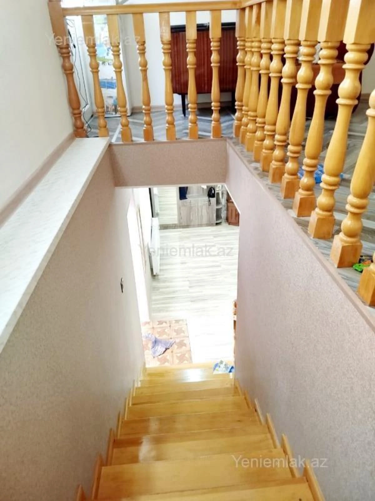 Satılır 5 otaqlı həyət evi 160 m²