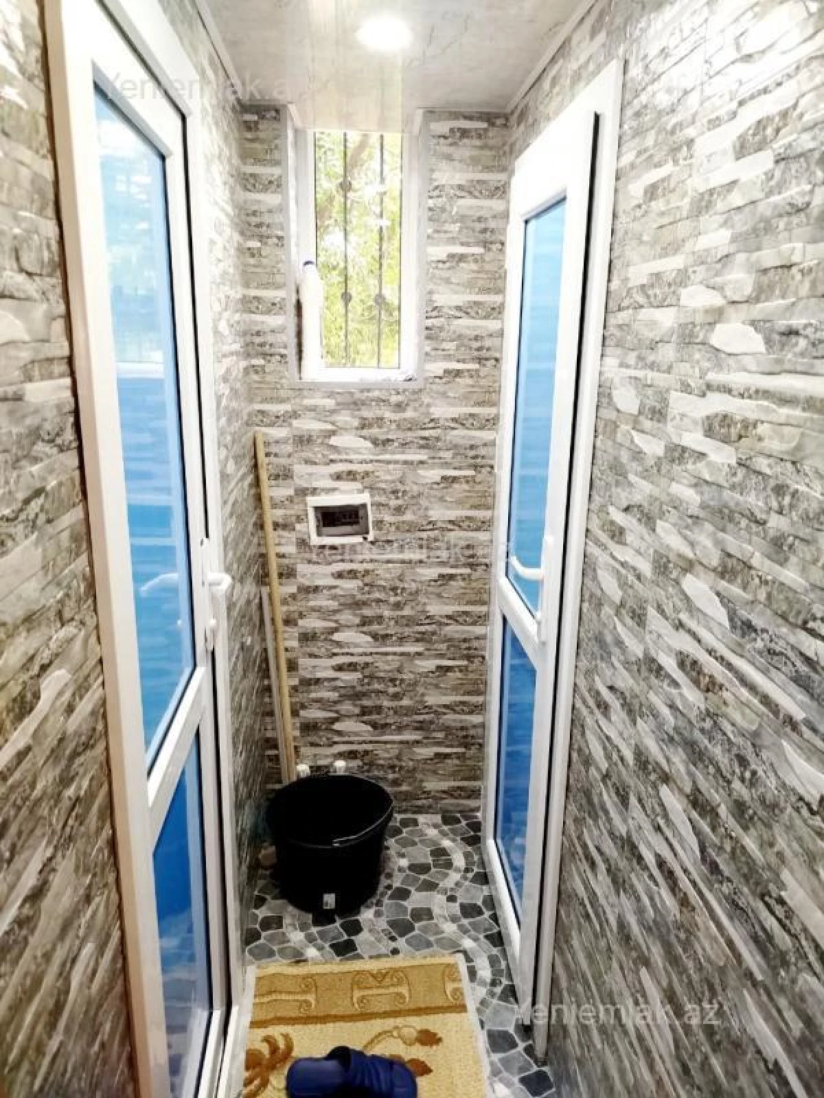 Satılır 5 otaqlı həyət evi 160 m²