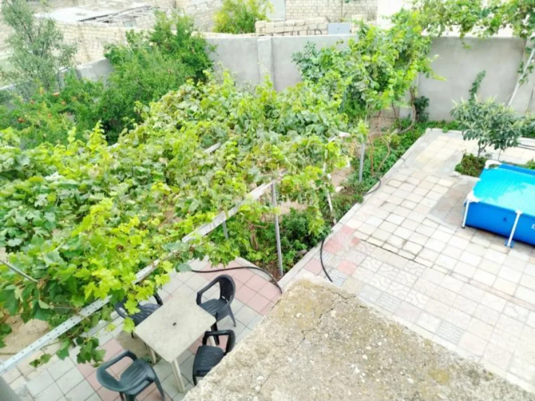 Satılır 5 otaqlı həyət evi 160 m²