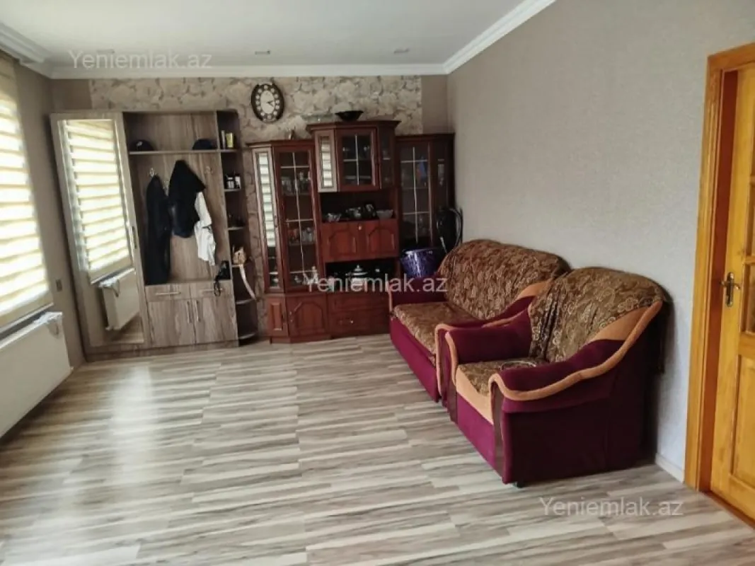Satılır 5 otaqlı həyət evi 160 m²