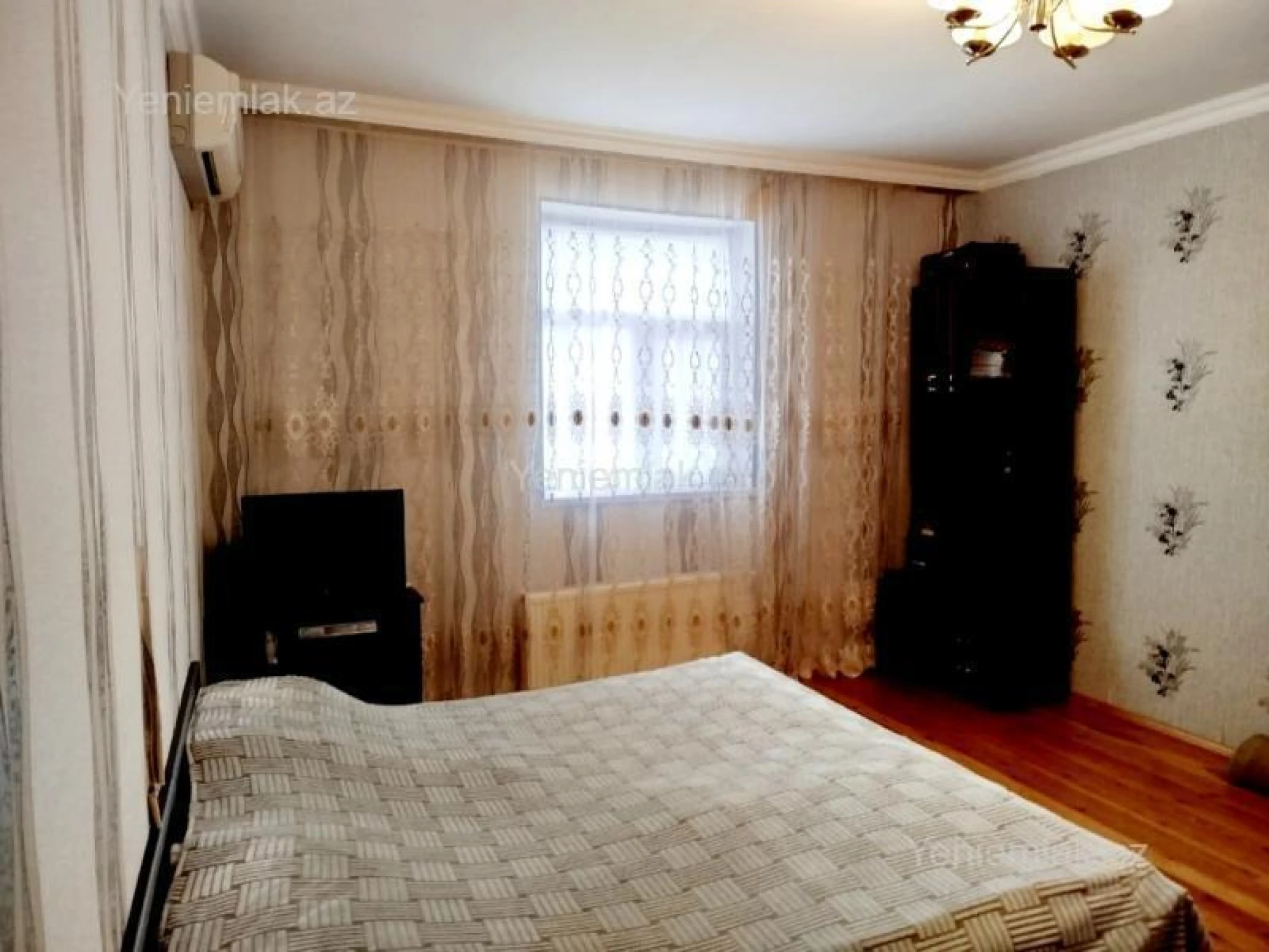 Satılır 5 otaqlı həyət evi 160 m²