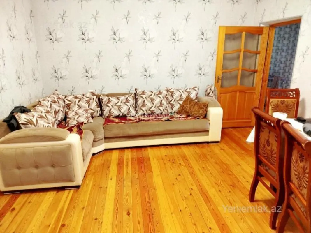 Satılır 5 otaqlı həyət evi 160 m²