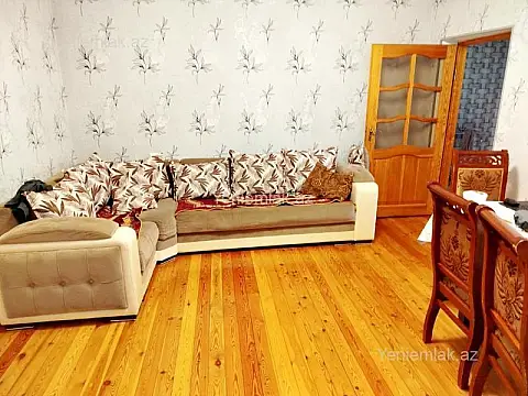 Satılır 5 otaqlı həyət evi 160 m²