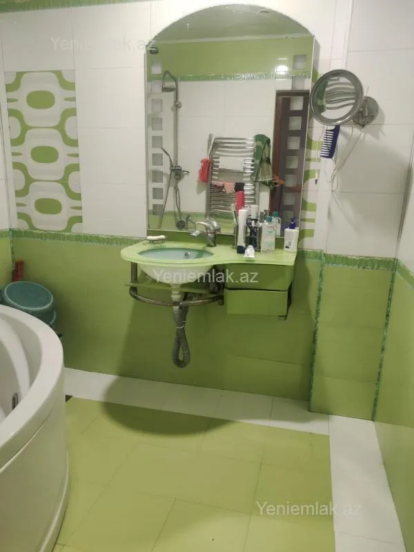 Satılır 2 otaqlı yeni tikili 92.6 m²