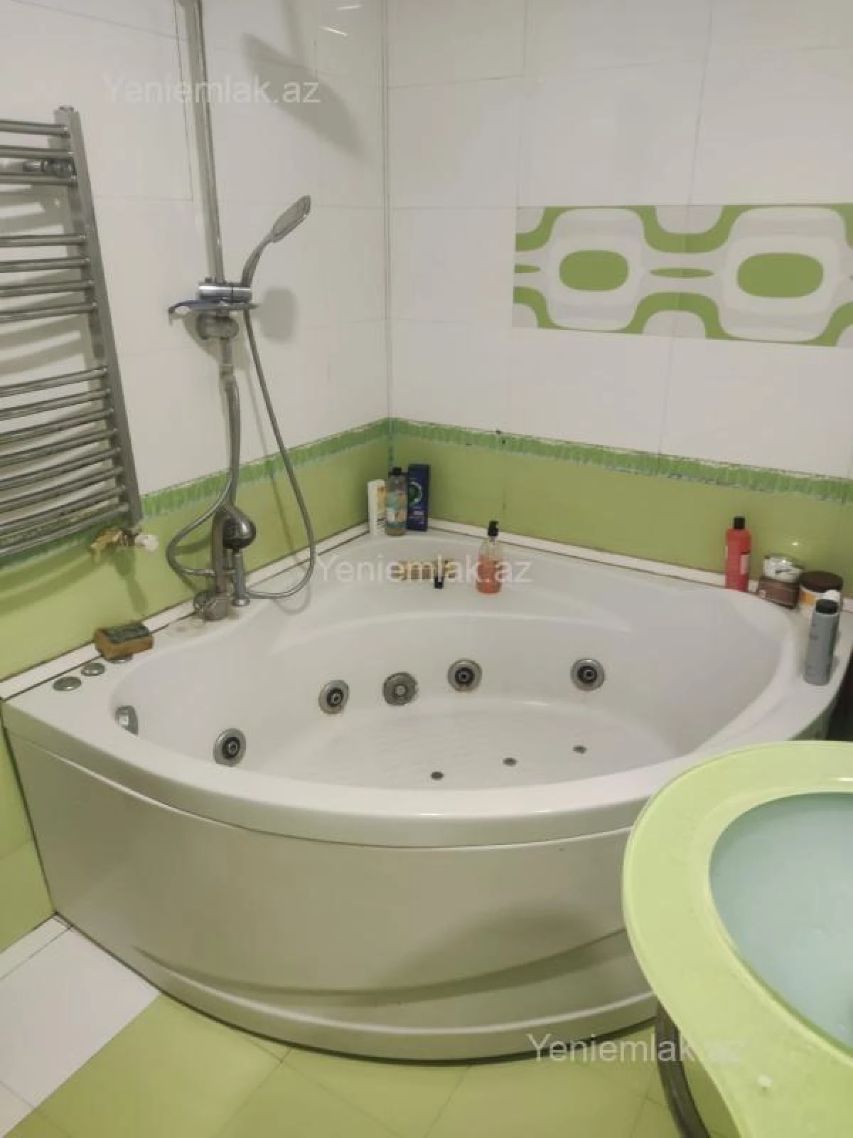 Satılır 2 otaqlı yeni tikili 92.6 m²