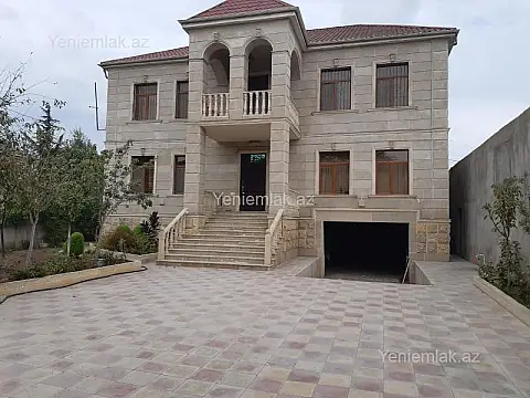 Satılır 6 otaqlı həyət evi 360 m²