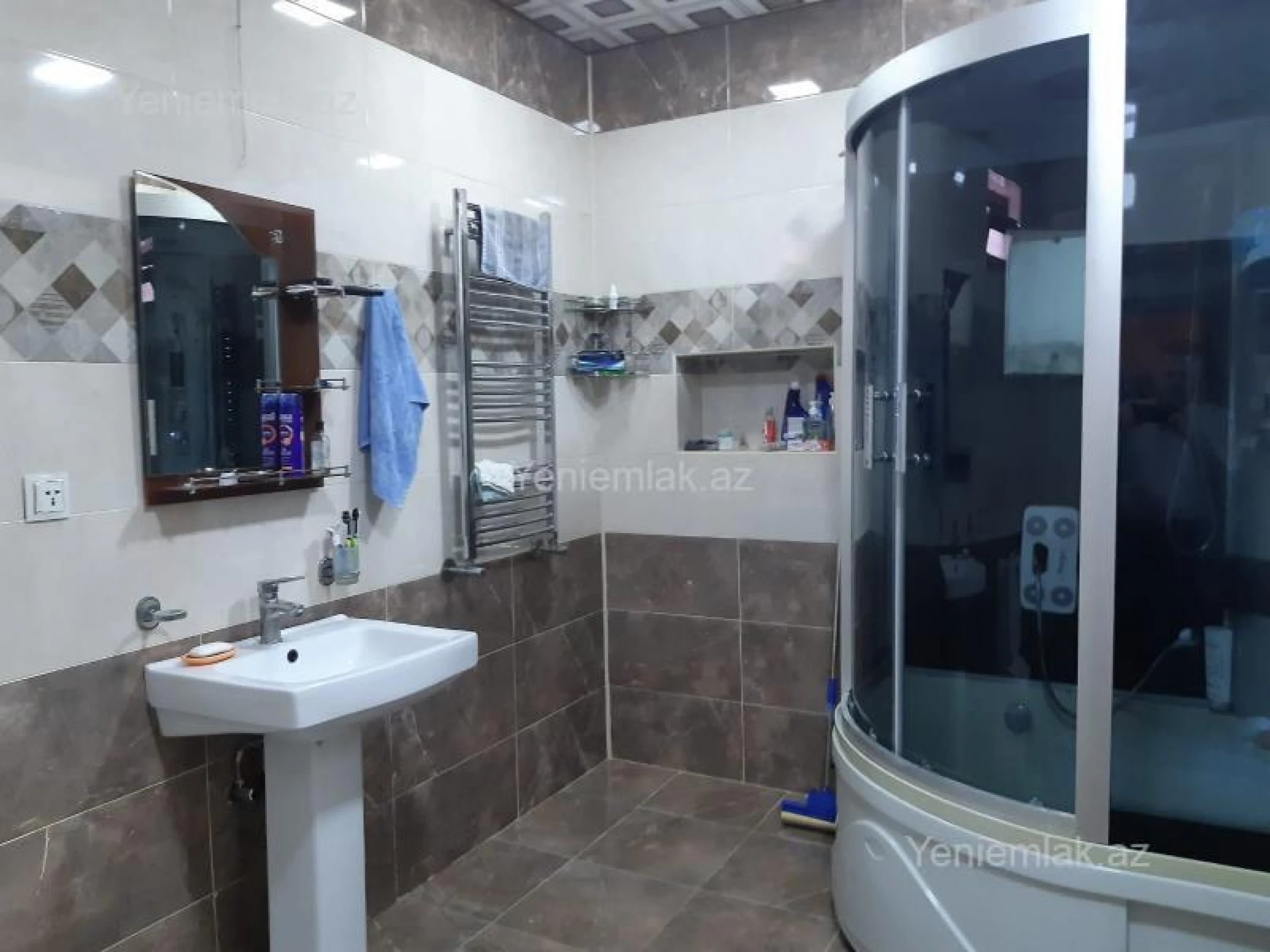 Satılır 6 otaqlı həyət evi 360 m²