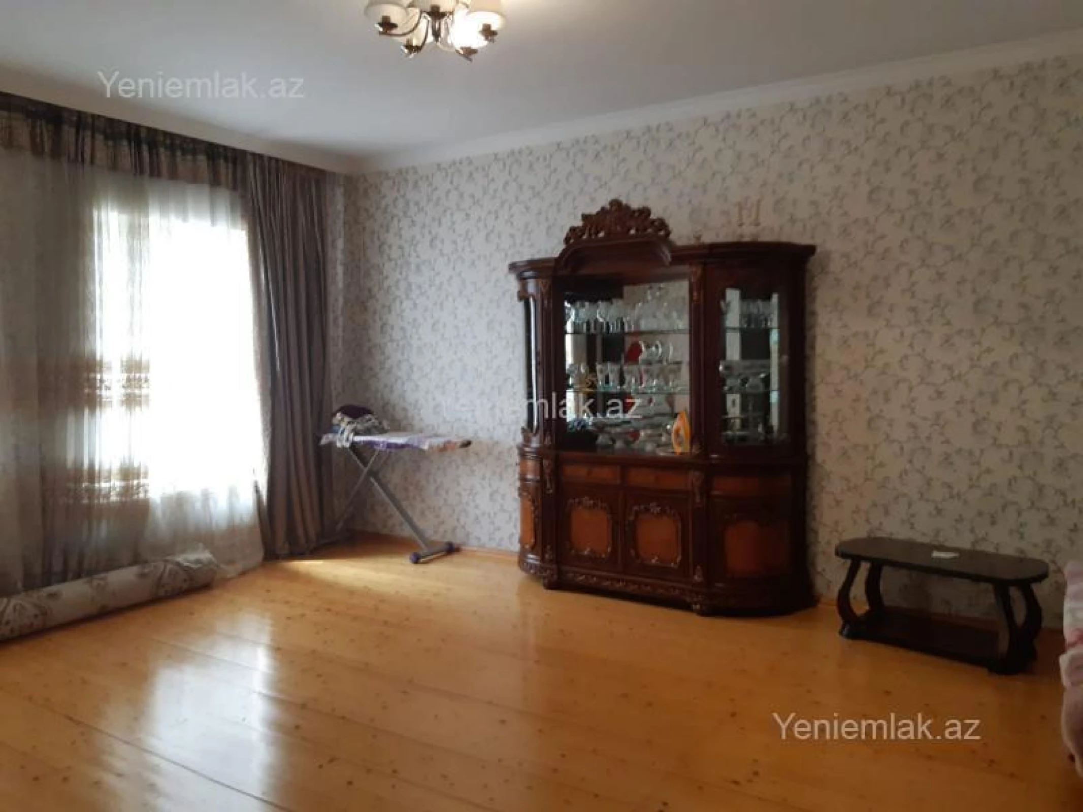 Satılır 6 otaqlı həyət evi 360 m²
