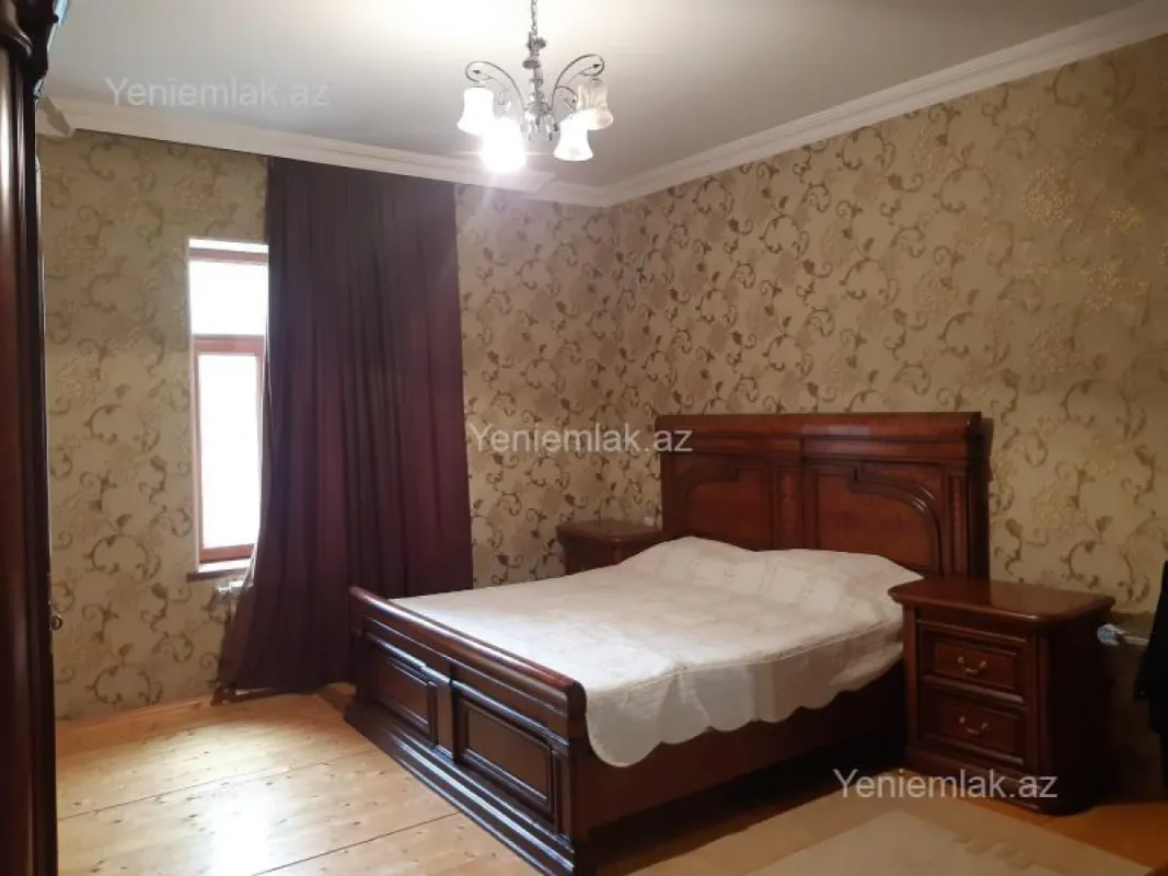 Satılır 6 otaqlı həyət evi 360 m²