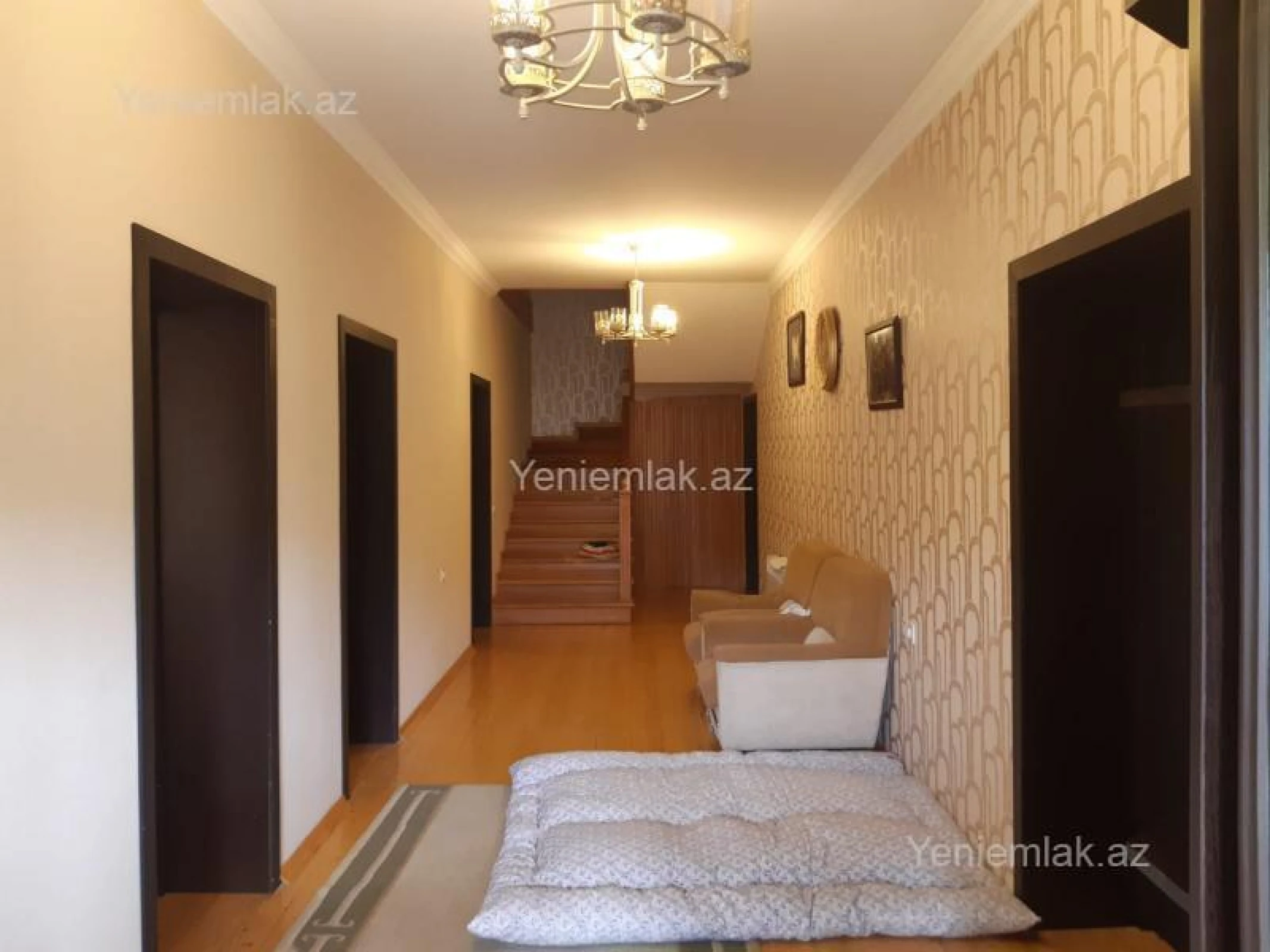 Satılır 6 otaqlı həyət evi 360 m²