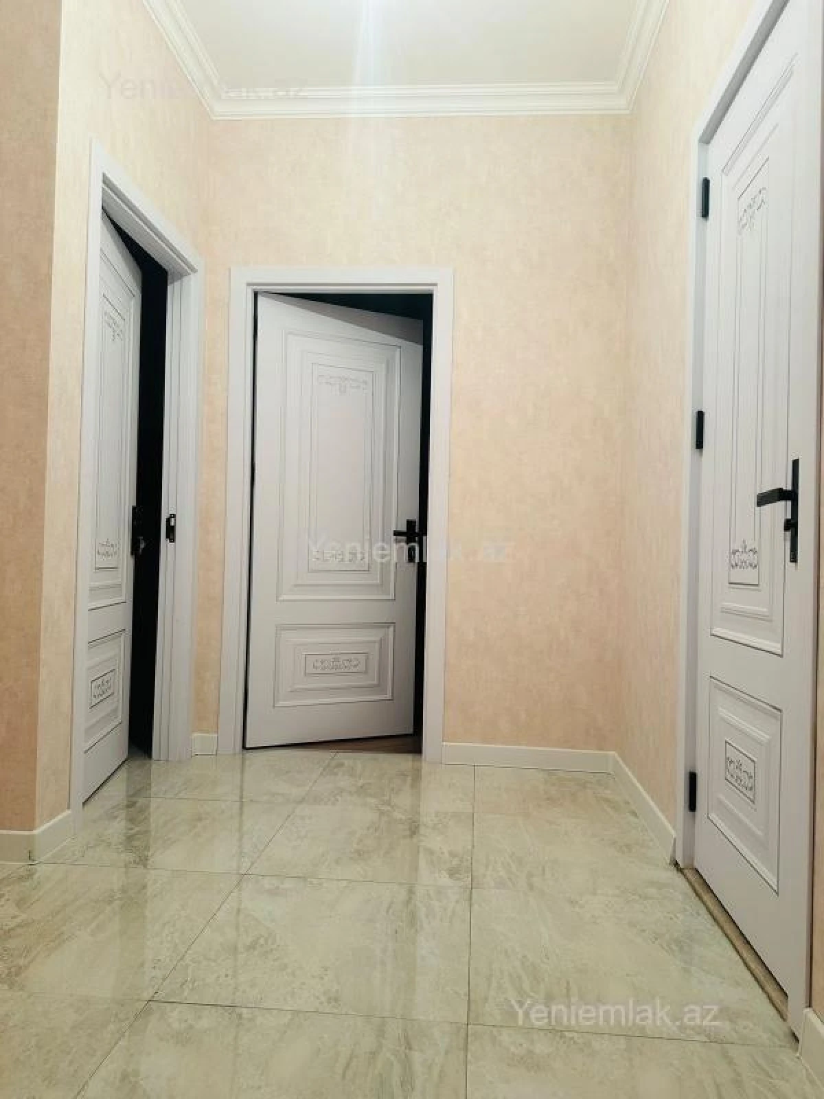 Satılır 1 otaqlı yeni tikili 43 m²