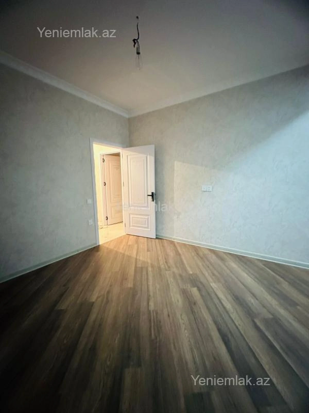 Satılır 1 otaqlı yeni tikili 43 m²