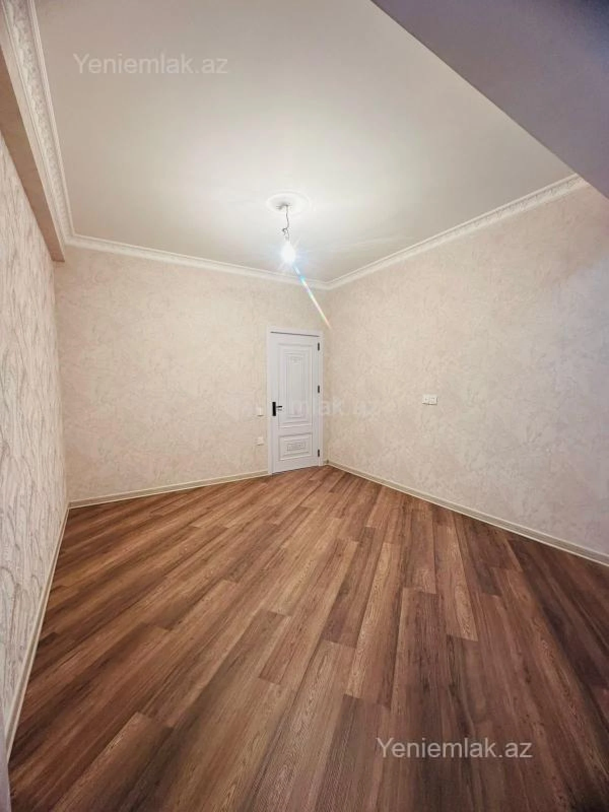 Satılır 1 otaqlı yeni tikili 43 m²