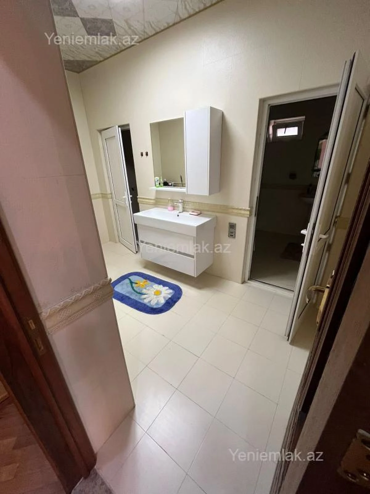 Satılır 5 otaqlı həyət evi 250 m²