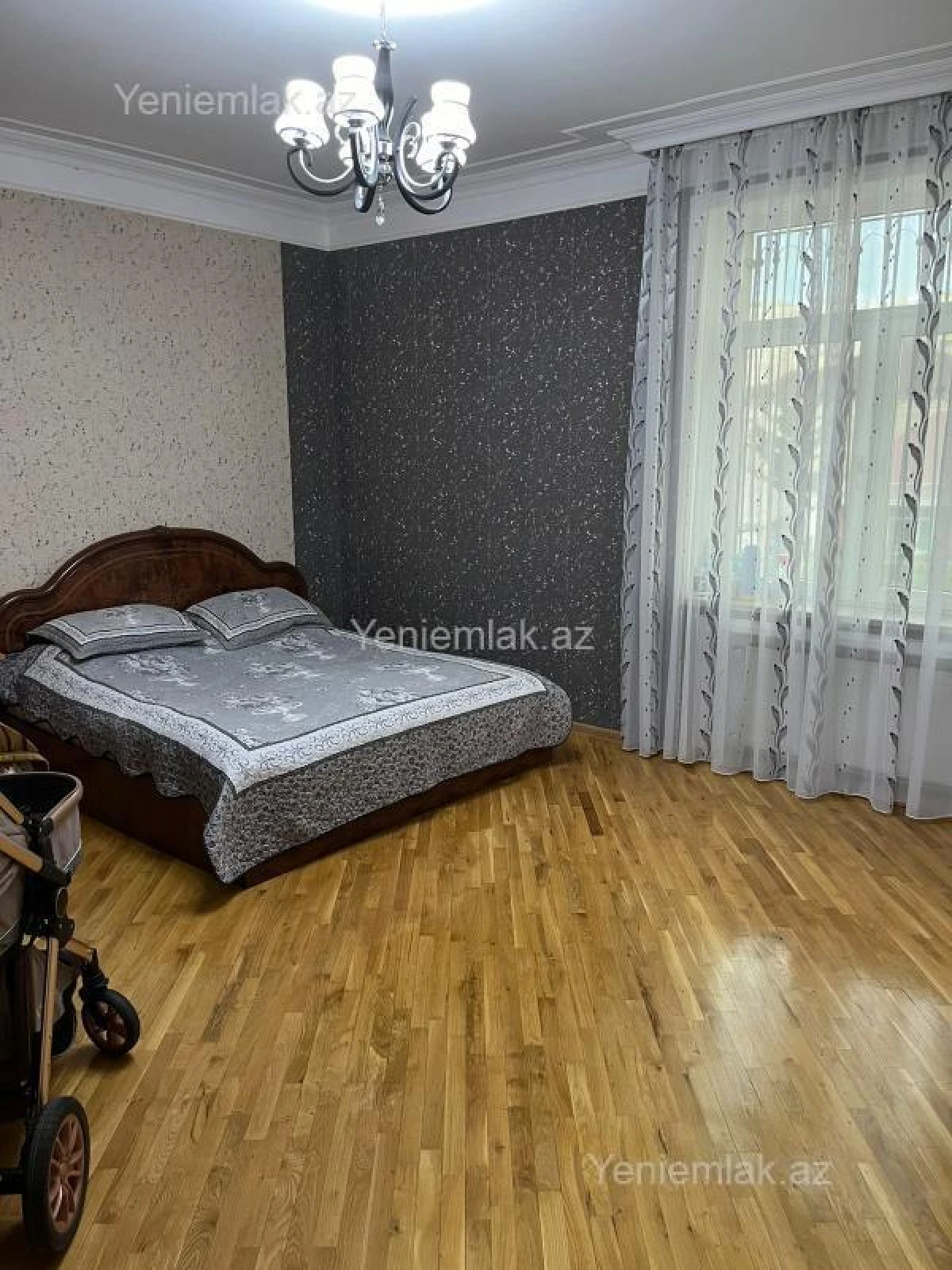 Satılır 5 otaqlı həyət evi 250 m²