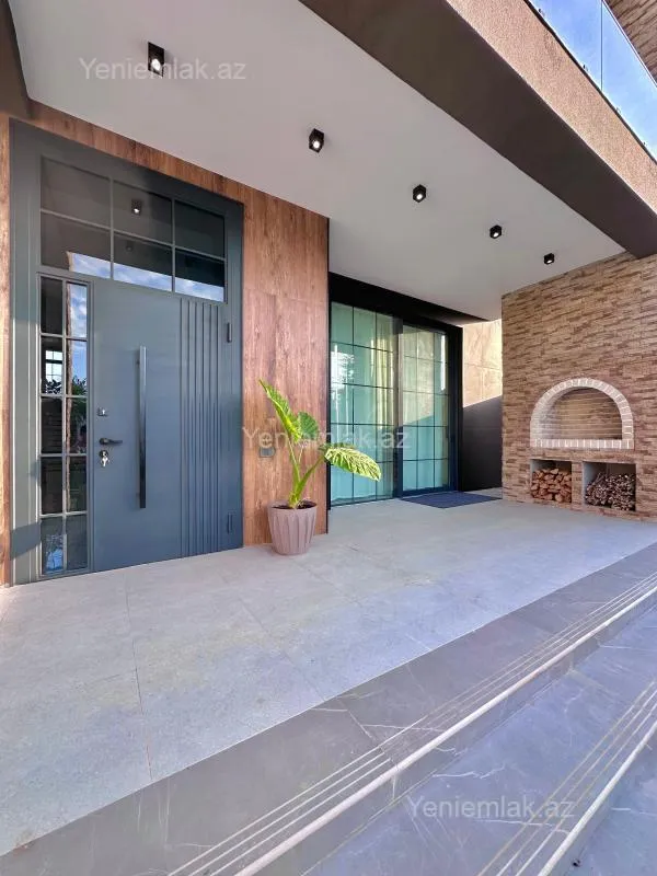 Satılır 6 otaqlı həyət evi 600 m²