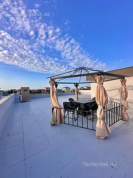 Satılır 6 otaqlı həyət evi 600 m²