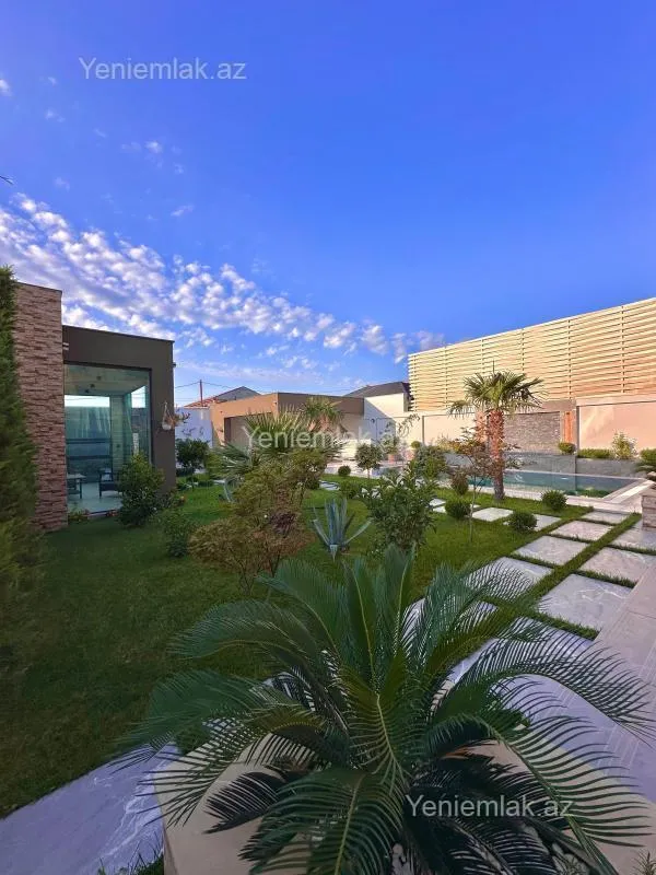 Satılır 6 otaqlı həyət evi 600 m²