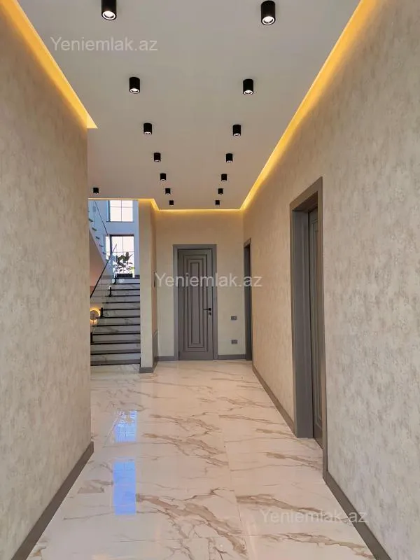 Satılır 6 otaqlı həyət evi 600 m²