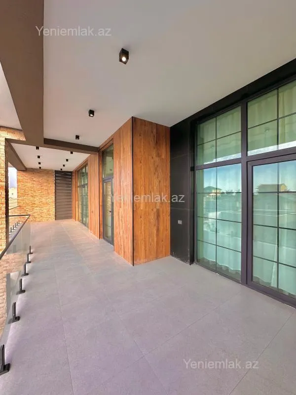 Satılır 6 otaqlı həyət evi 600 m²