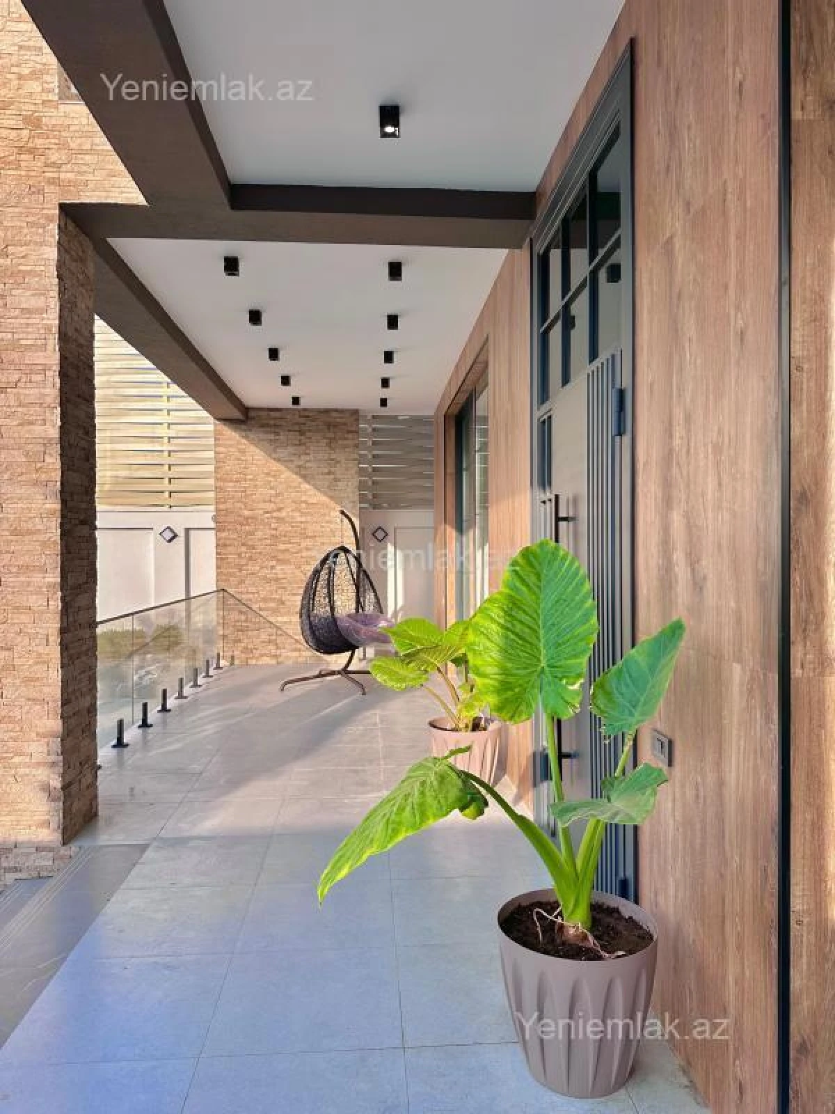 Satılır 6 otaqlı həyət evi 600 m²