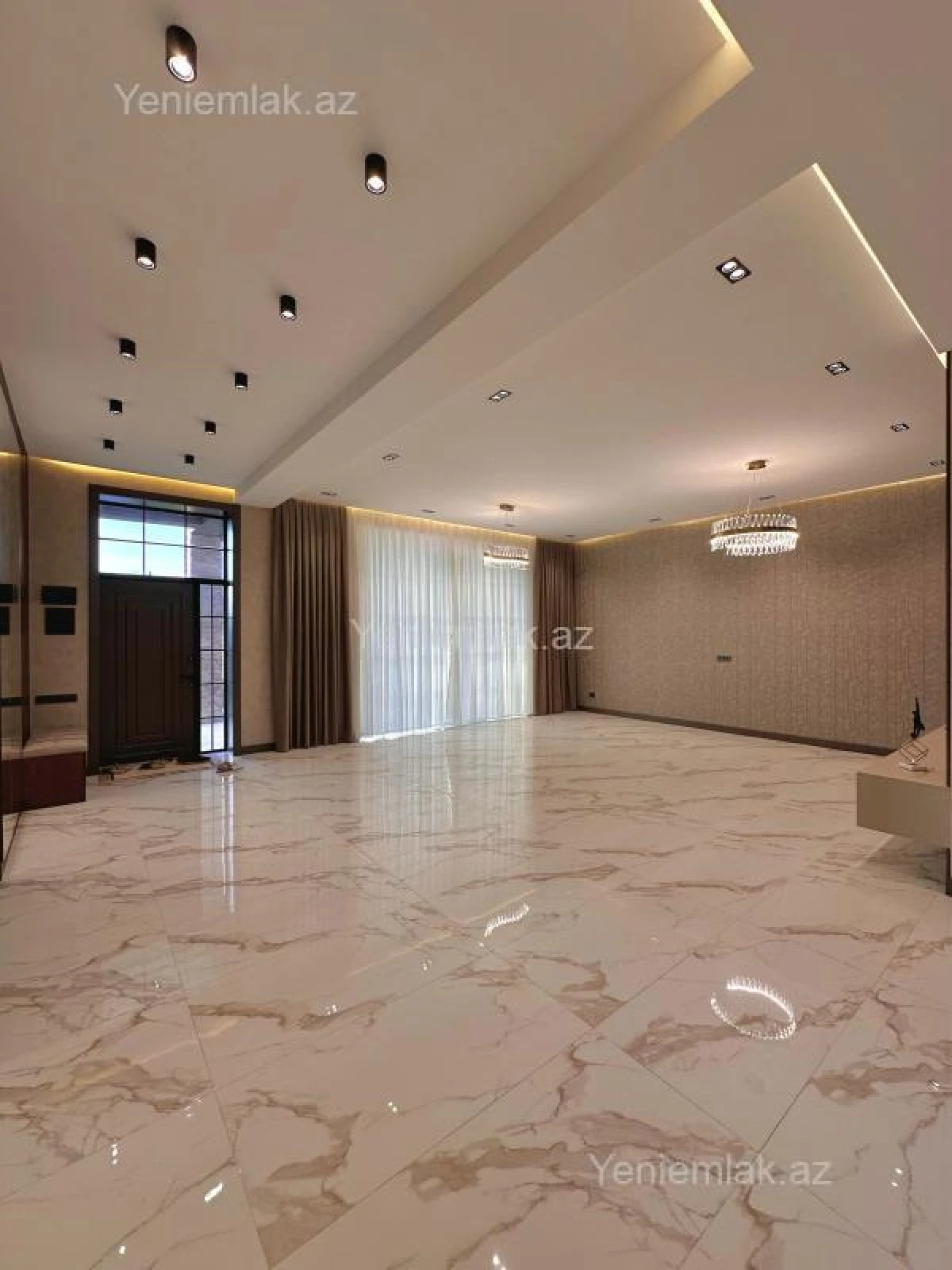 Satılır 6 otaqlı həyət evi 600 m²