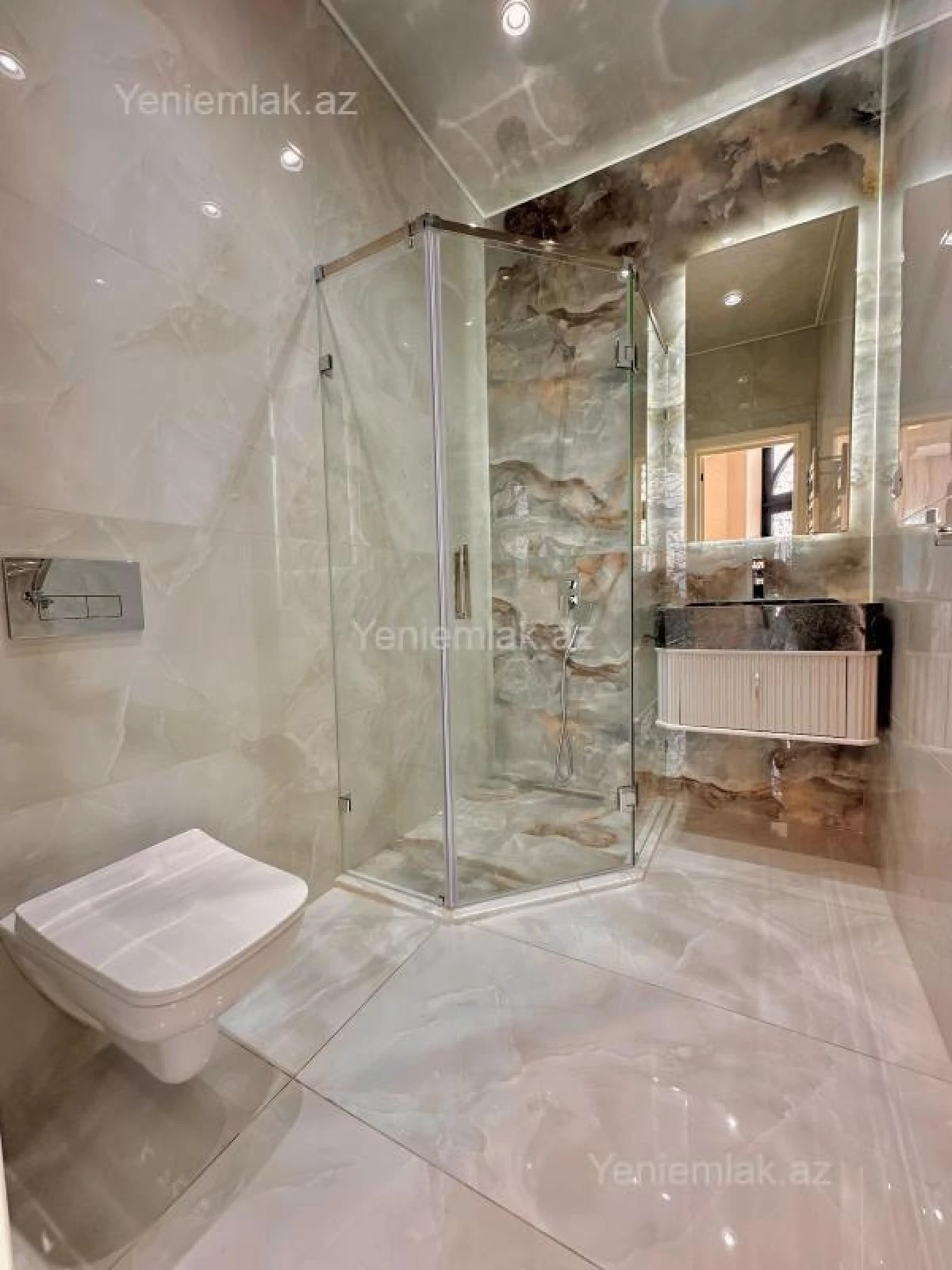 Satılır 4 otaqlı həyət evi 250 m²