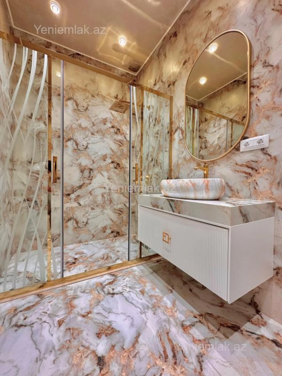 Satılır 4 otaqlı həyət evi 250 m²