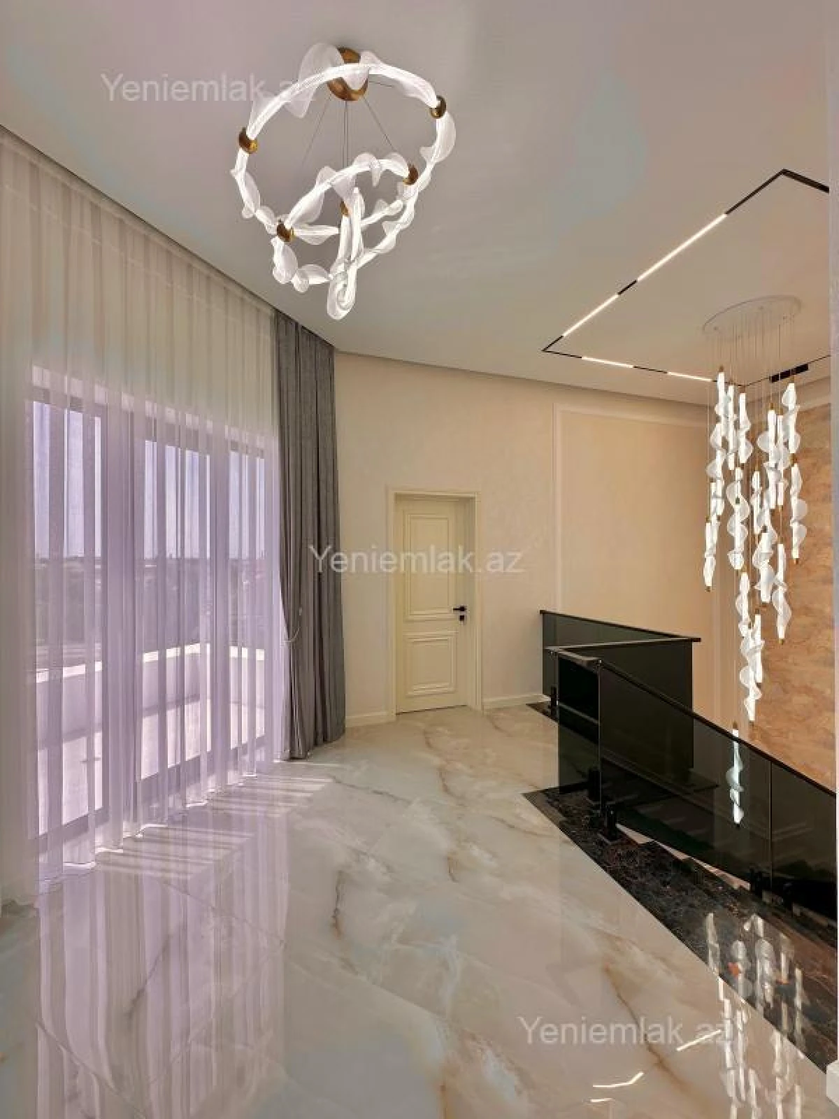 Satılır 4 otaqlı həyət evi 250 m²