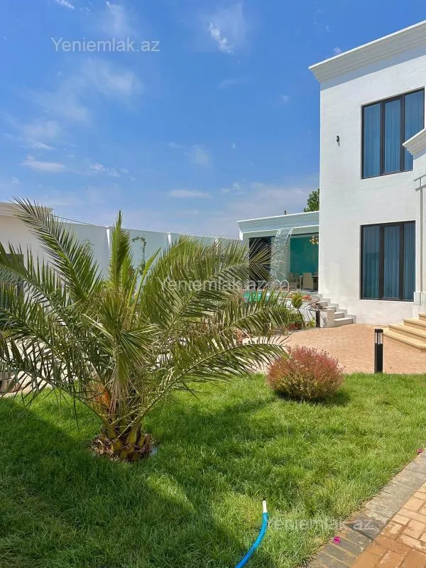 Satılır 4 otaqlı həyət evi 250 m²