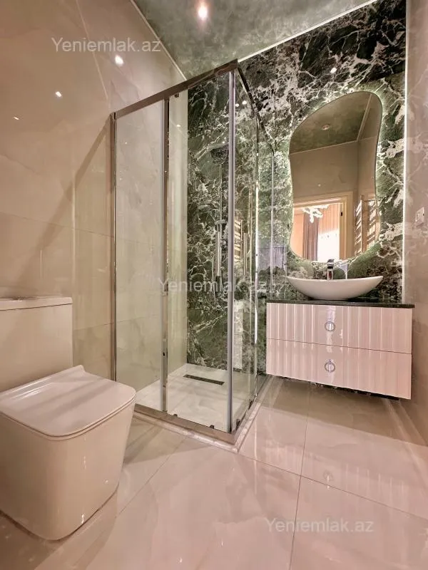 Satılır 4 otaqlı həyət evi 250 m²