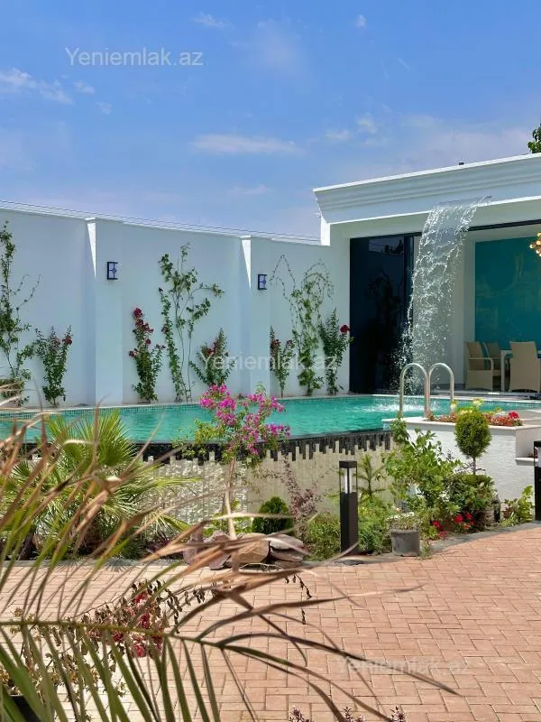 Satılır 4 otaqlı həyət evi 250 m²