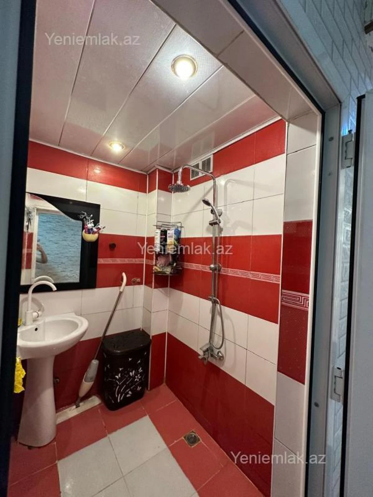 Satılır 2 otaqlı yeni tikili 72 m²