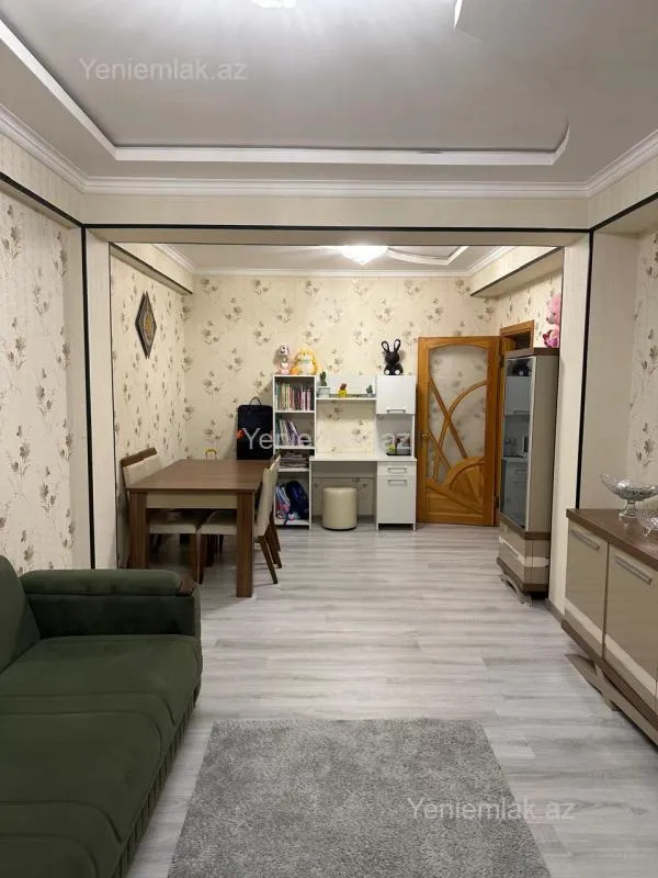 Satılır 2 otaqlı yeni tikili 72 m²