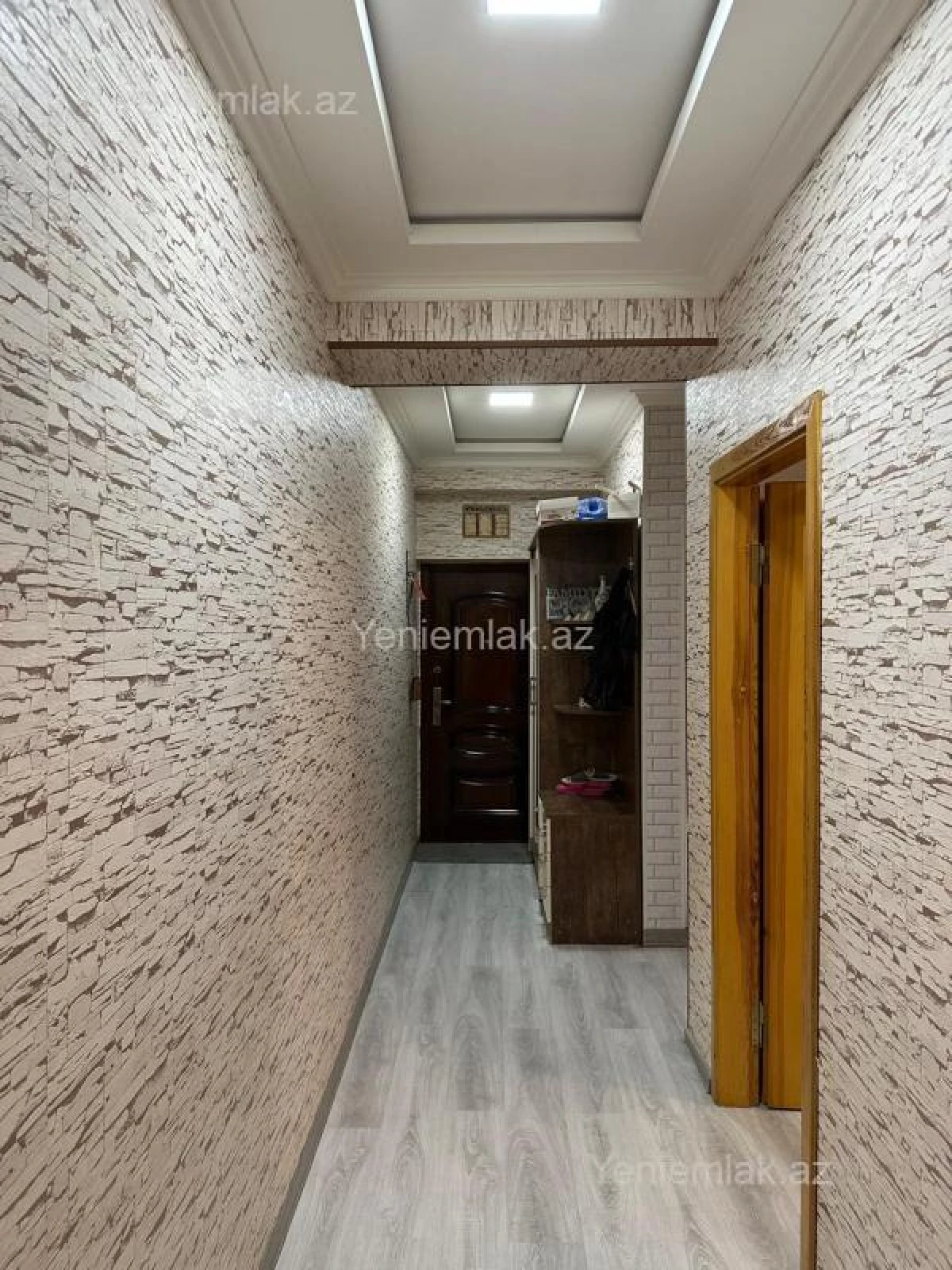 Satılır 2 otaqlı yeni tikili 72 m²