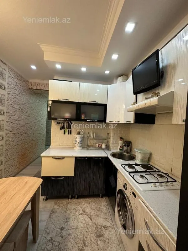 Satılır 2 otaqlı yeni tikili 72 m²