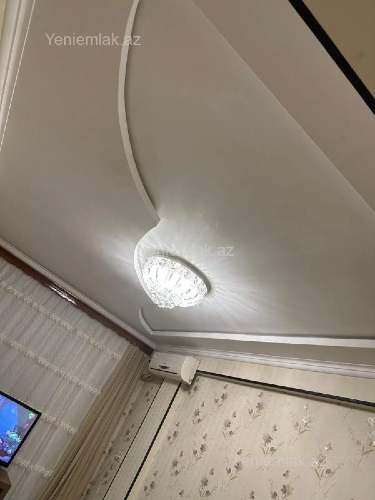 Satılır 2 otaqlı yeni tikili 72 m²