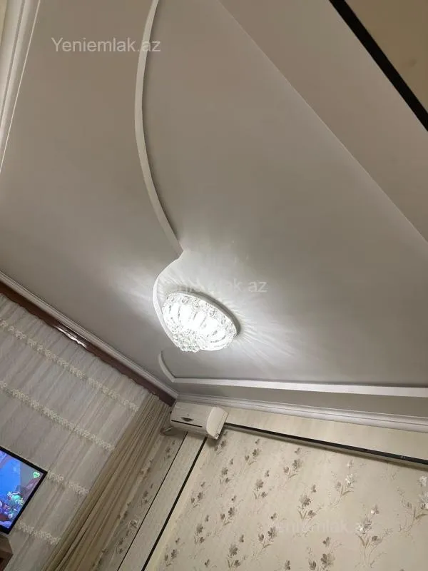 Satılır 2 otaqlı yeni tikili 72 m²