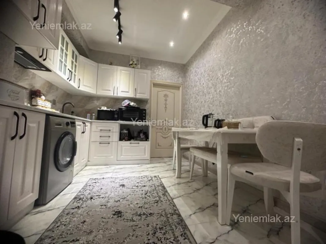 Satılır 3 otaqlı yeni tikili 87 m²