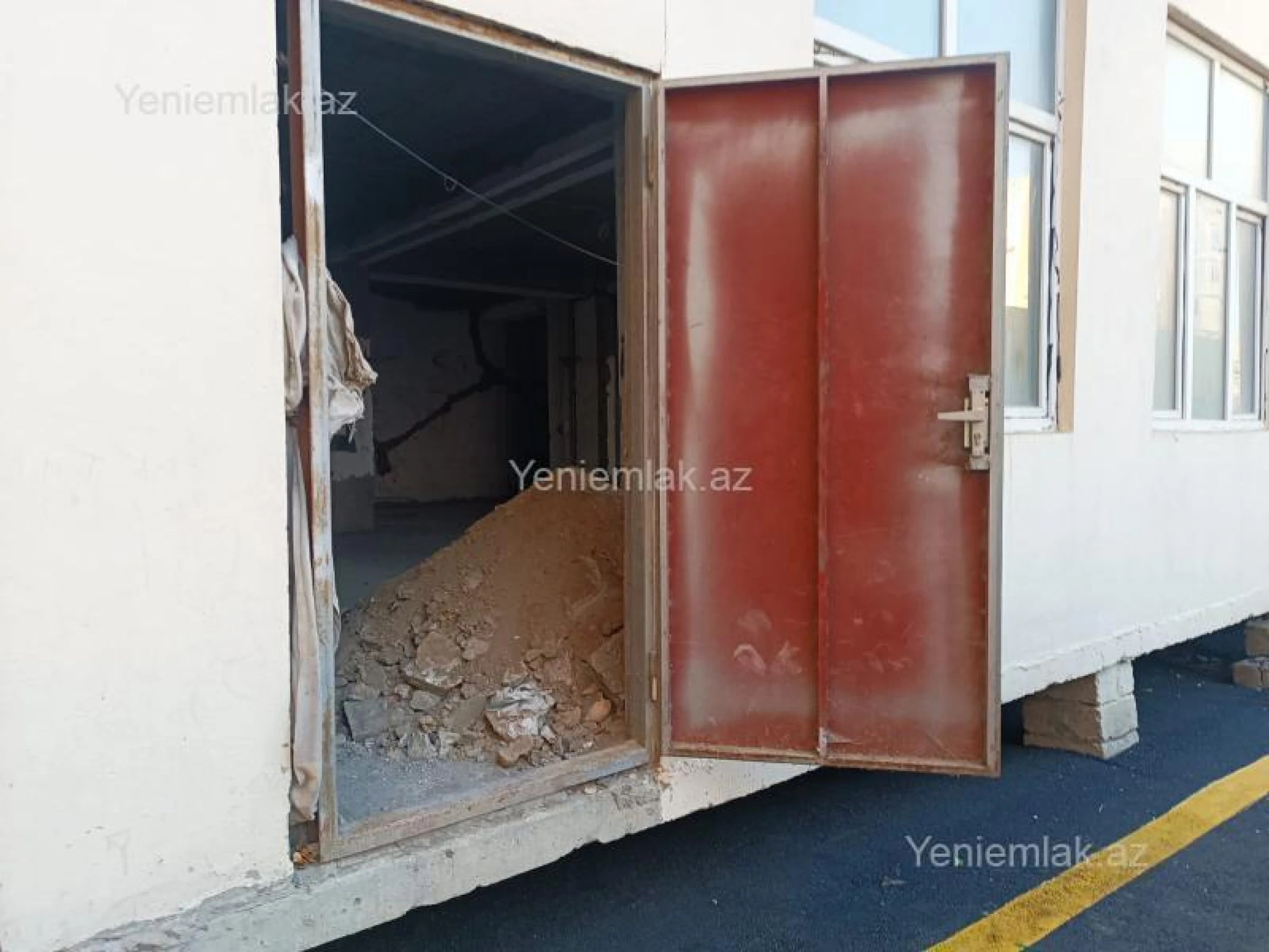 Satılır 6 otaqlı obyekt 180 m²