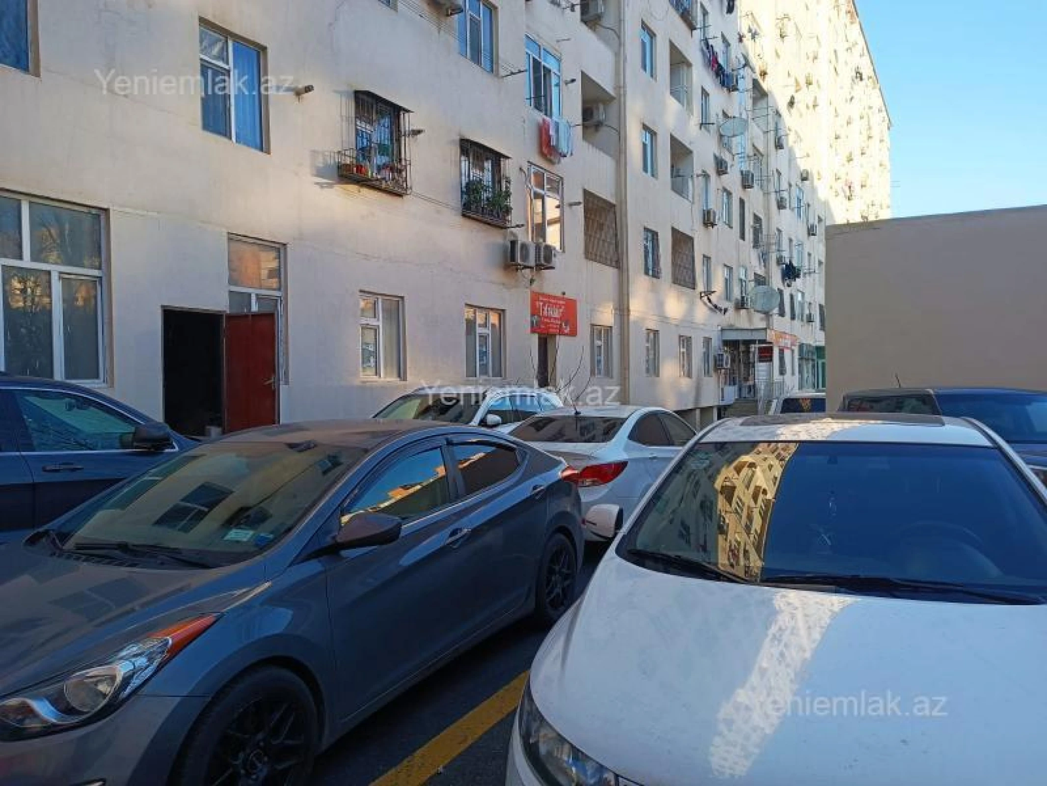 Satılır 6 otaqlı obyekt 180 m²