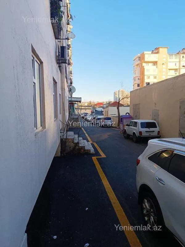 Satılır 6 otaqlı obyekt 180 m²